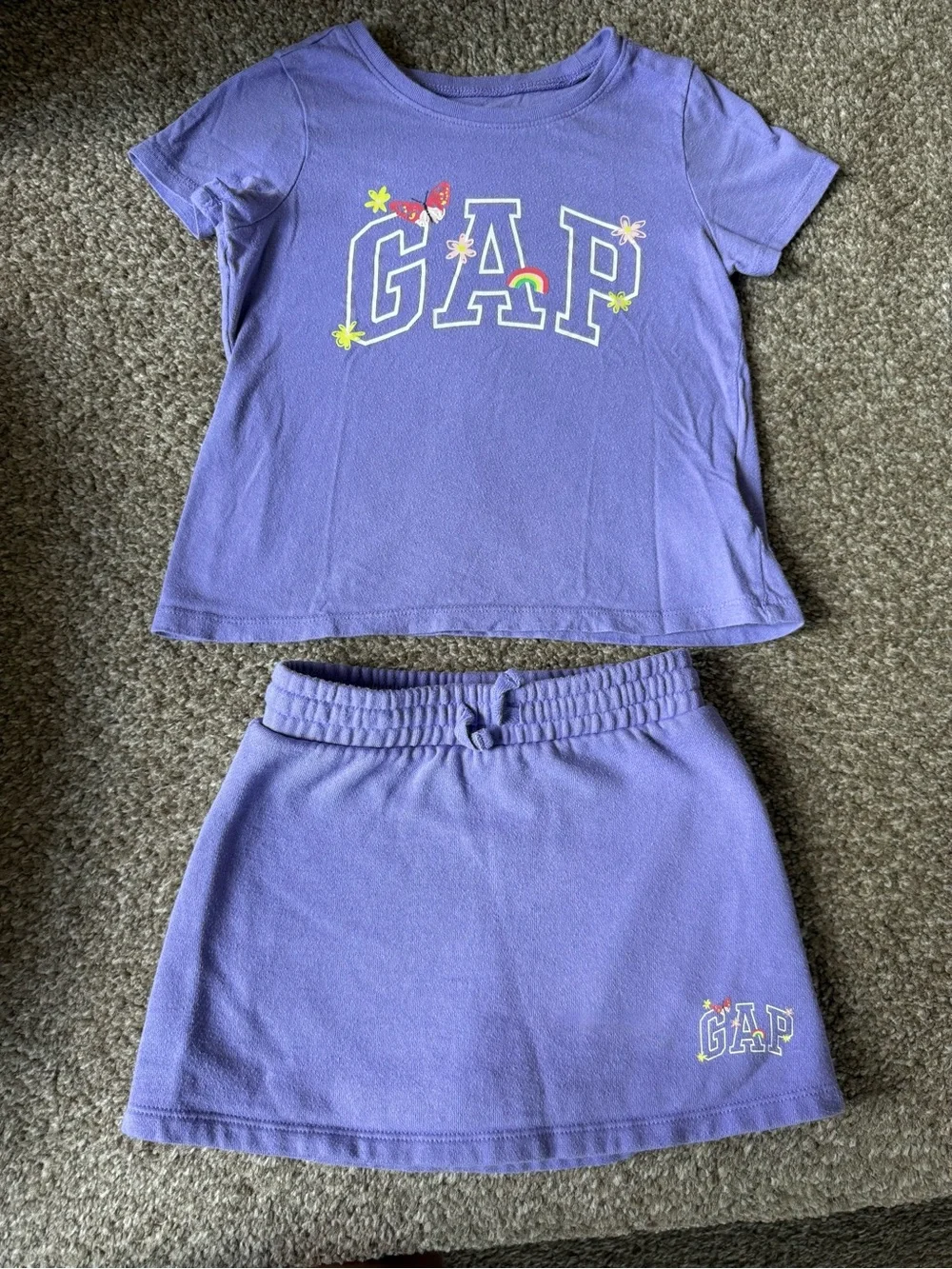 GAP Tee and Skirt Set (5T)